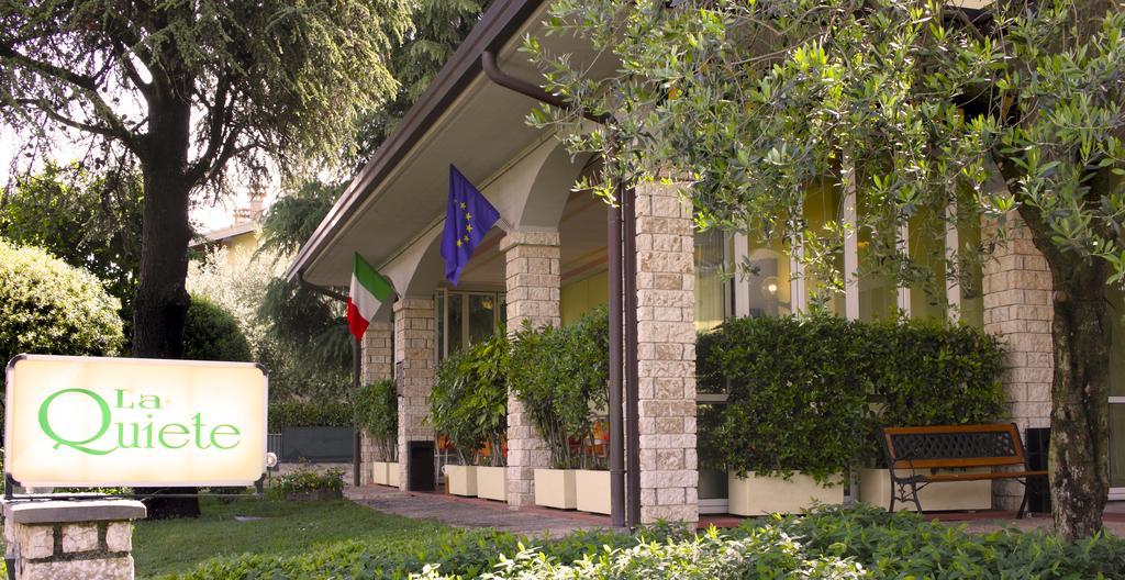 דסנזאנו דל גארדה Albergo La Quiete מראה חיצוני תמונה